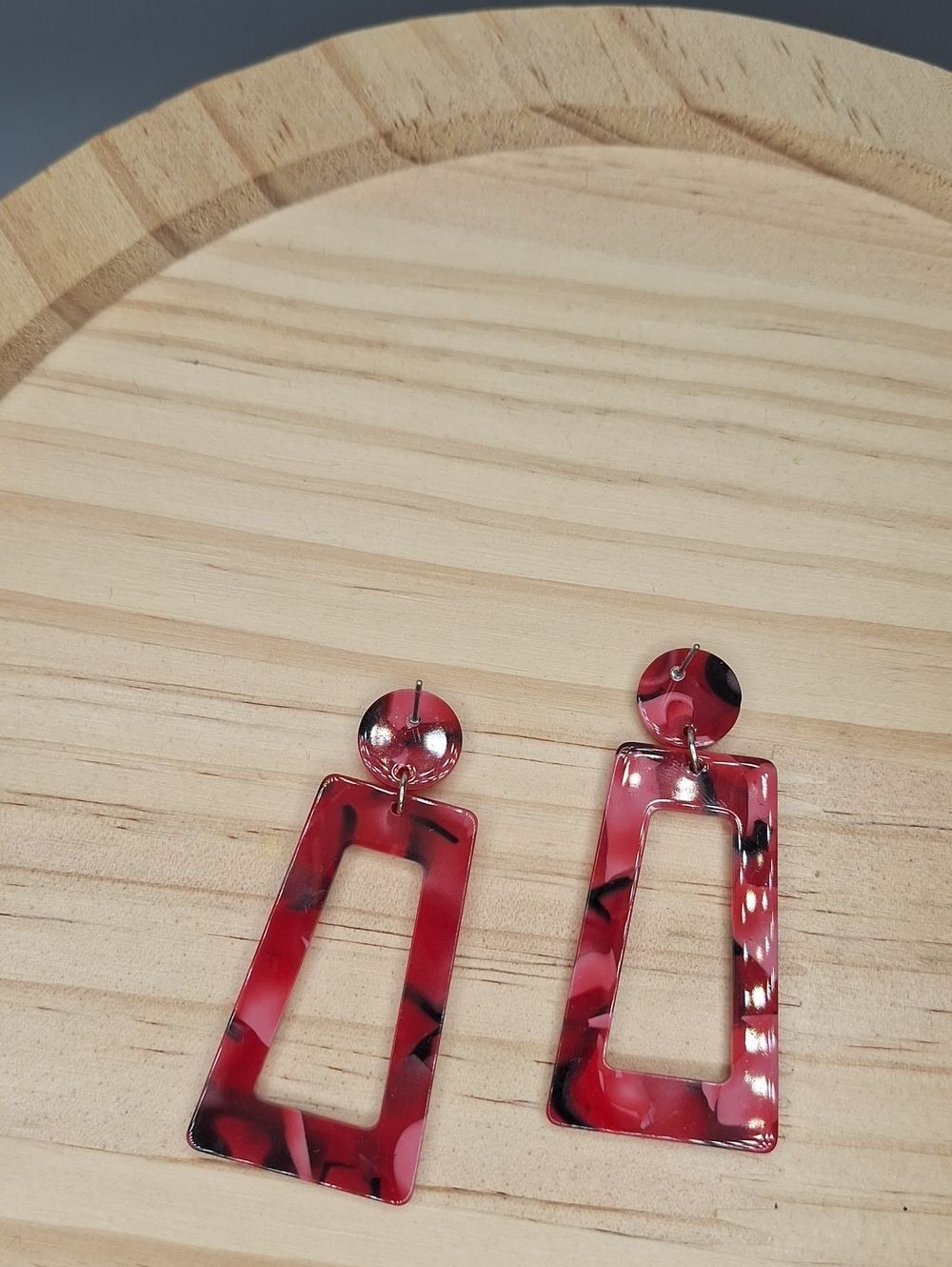 Red Tortoiseshell Rectangular Drop Earrings - Picture 4 of 4